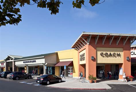 napa ca outlet stores.